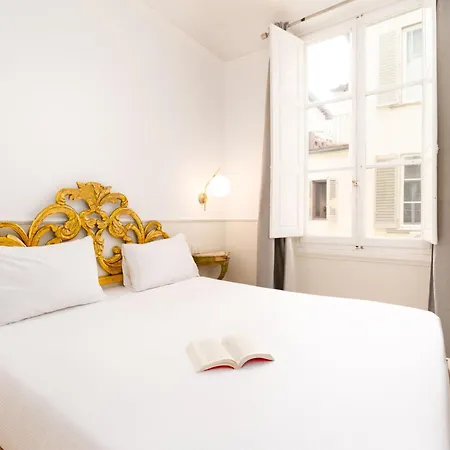 ゲストハウス Residenza Conte Di Cavour & Rooftop - Dbe 4*