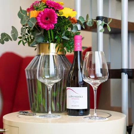 Residenza Conte Di Cavour & Rooftop Guest house Florence