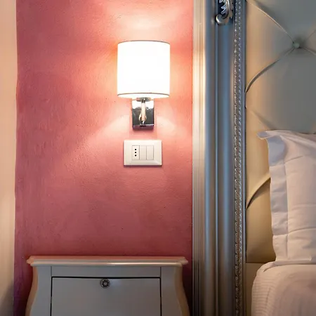 Residenza Conte Di Cavour & Rooftop Guest house Florence