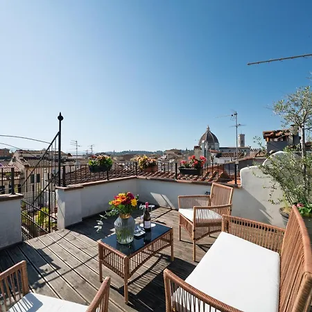 Residenza Conte Di Cavour & Rooftop 2* Florence