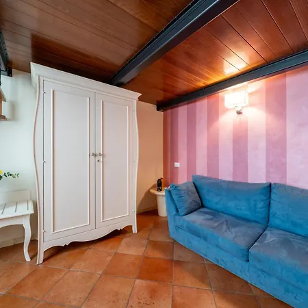 Guest house Residenza Conte Di Cavour & Rooftop 2*