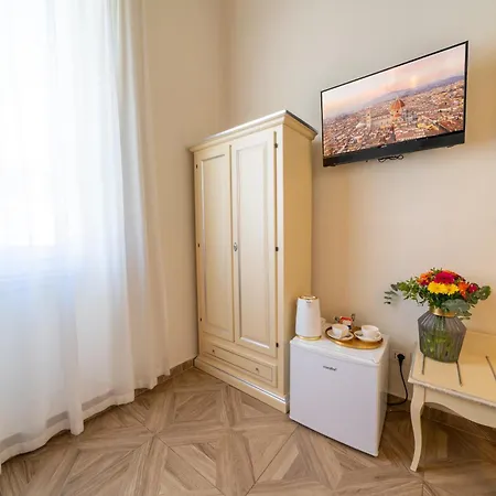 Residenza Conte Di Cavour & Rooftop Guest house
