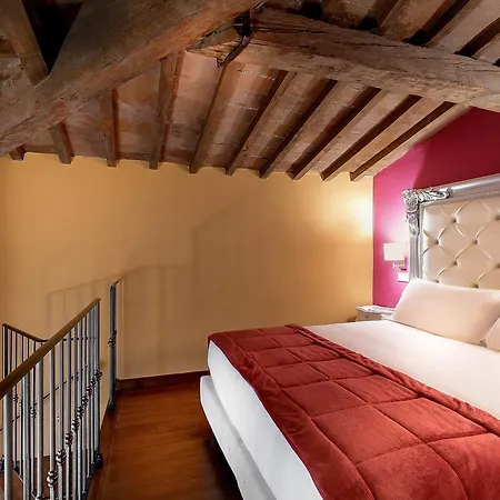 Residenza Conte Di Cavour & Rooftop Guest house