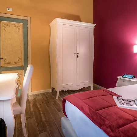 Guest house Residenza Conte Di Cavour & Rooftop 2*