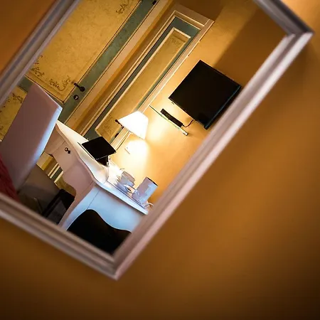 Residenza Conte Di Cavour & Rooftop Florence