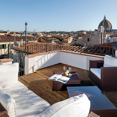Residenza Conte Di Cavour & Rooftop Guest house Florence
