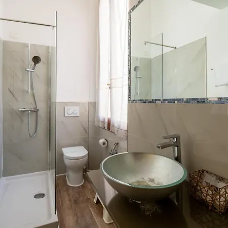 Residenza Conte Di Cavour & Rooftop Guest house